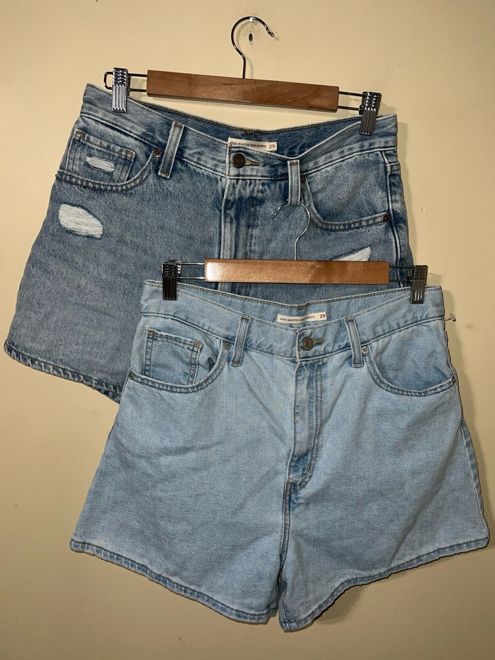 Levi’s High-waisted Mom Shorts Denim Bundle Size 29